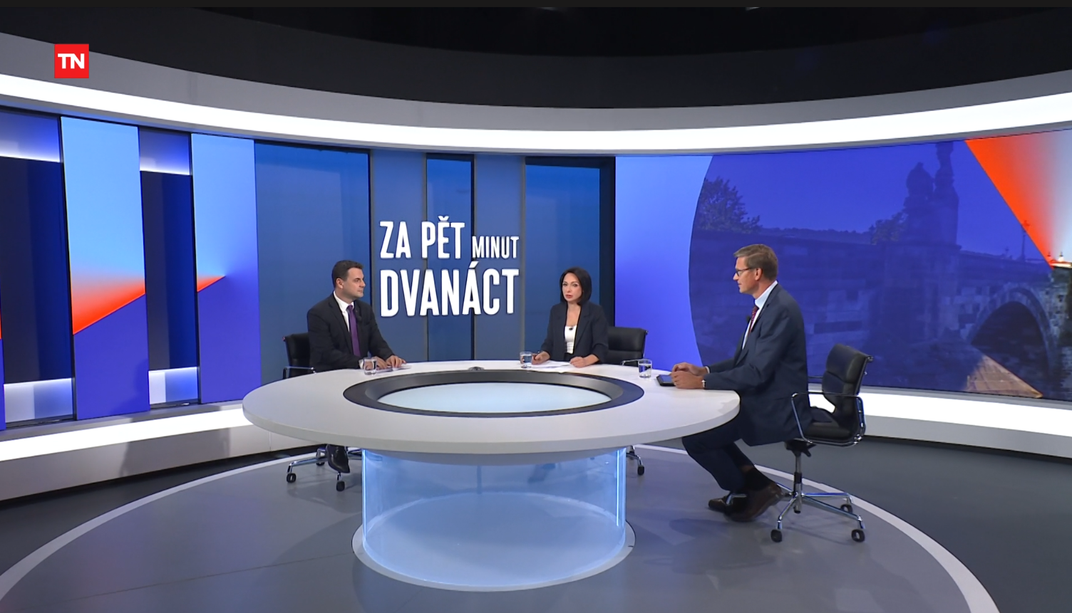 TV Nova: Macinka hájil upravený rozpočet. Jste poslušný mopslík Babiše, řekl mu Martin Kupka
