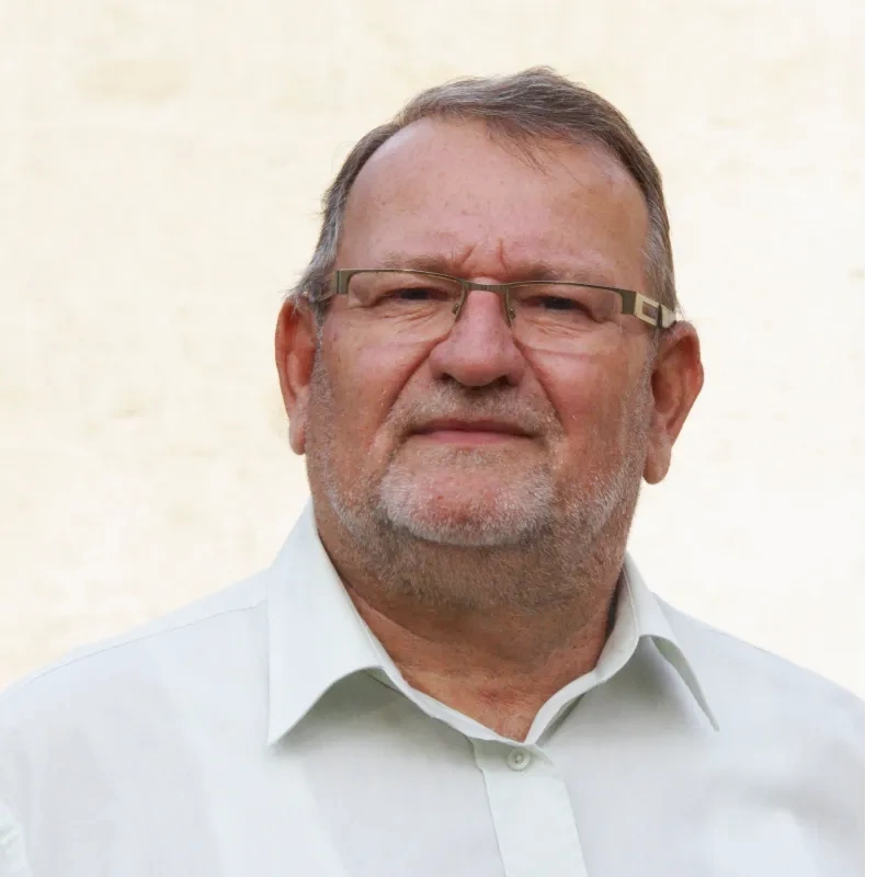 MUDr. Zdeněk Hobzek